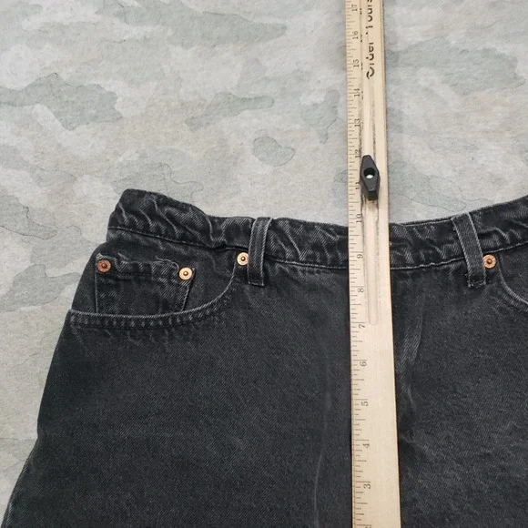 Vintage Levis Shorts Womens 10 Black Pockets Denim Jorts - Picture 5 of 11